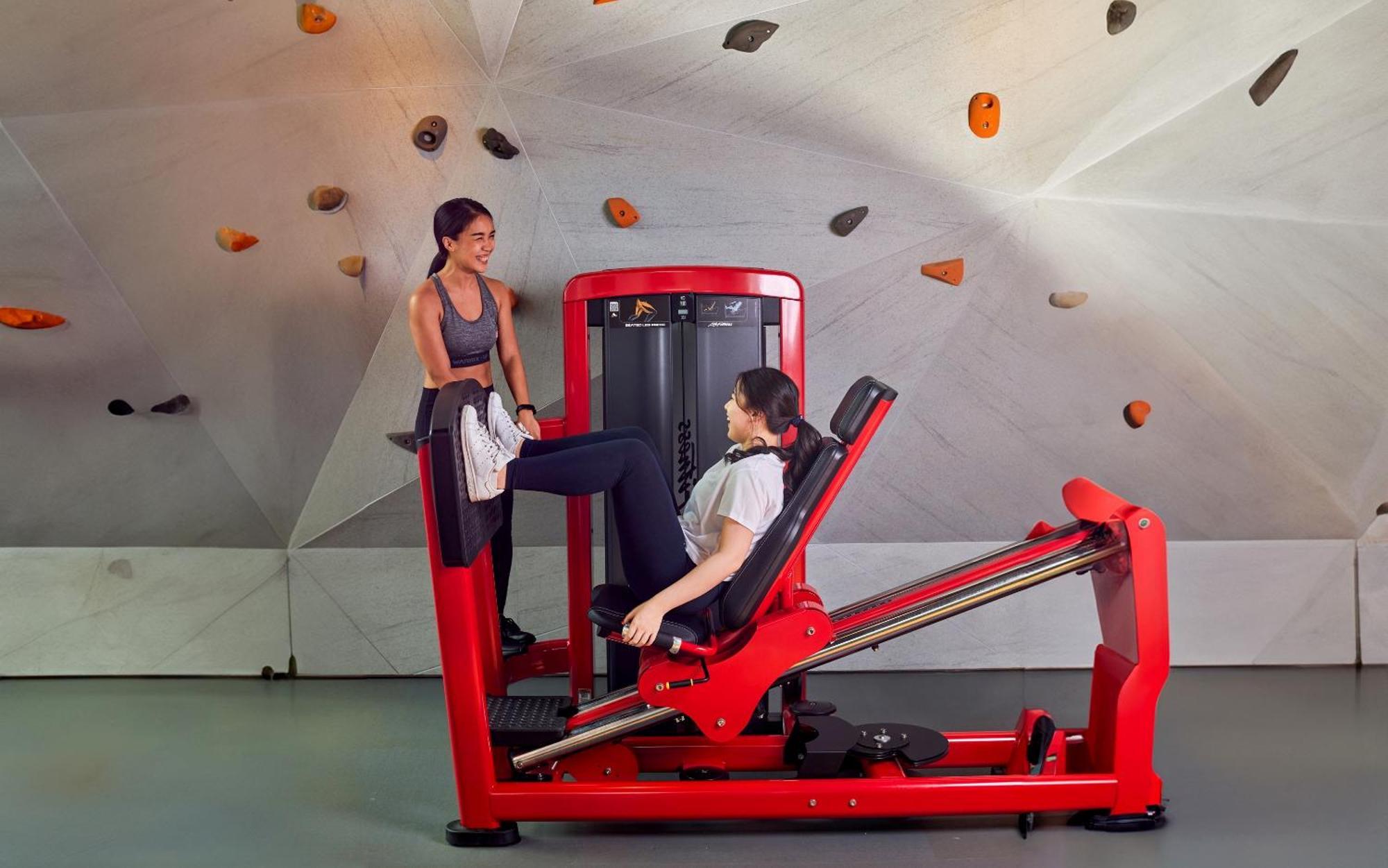 Kimpton Maa-Lai Bangkok By Ihg Ξενοδοχείο Εξωτερικό φωτογραφία Leg press machine